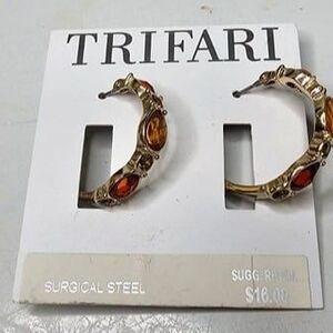 Trifari Orange Yellow Gold Tone Gemstone Hoop Earrings NWT